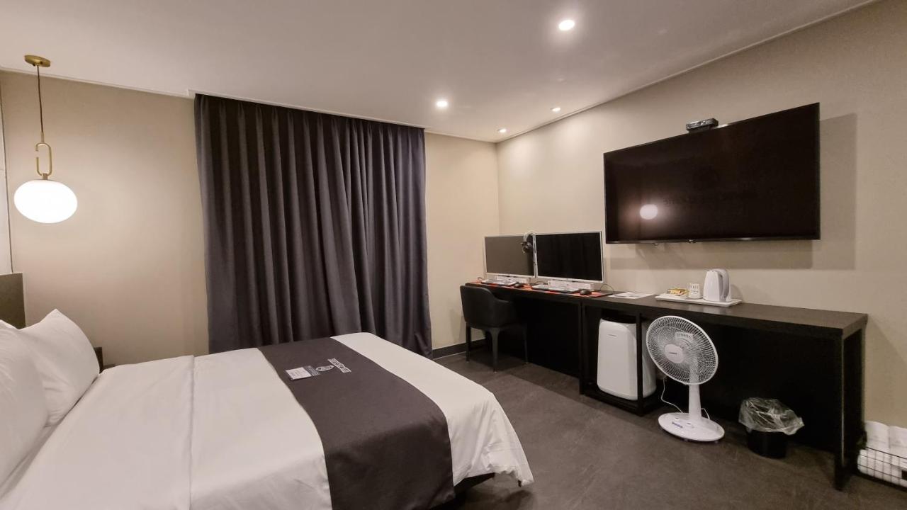 אולסן Hotel The Classic מראה חיצוני תמונה